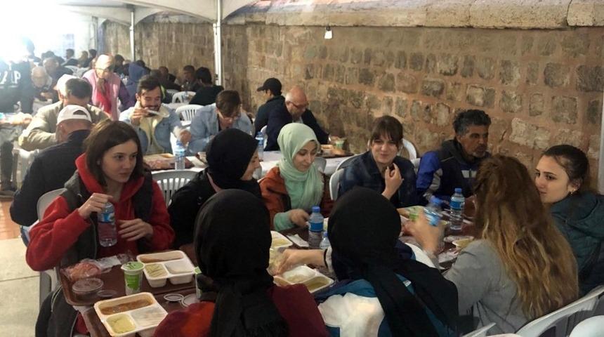 Selimiye&rsquo;de ilk iftar