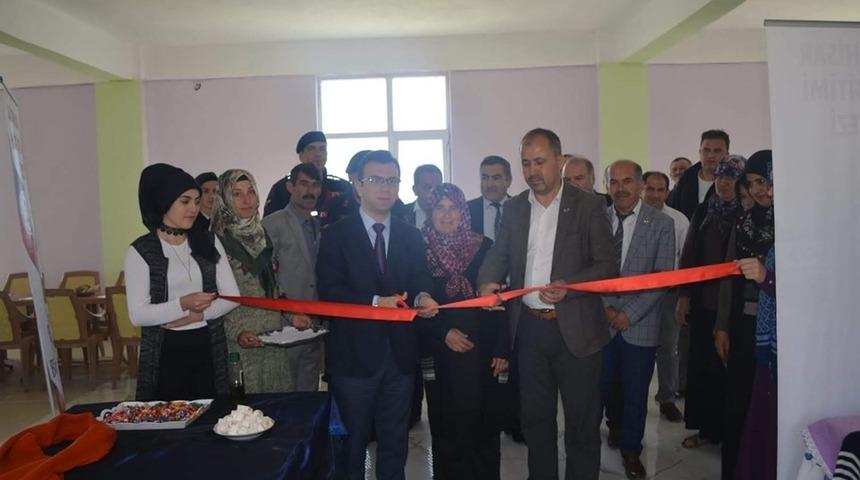 K&ouml;yde trikotaj sergisi