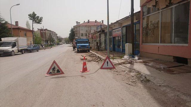 Aslanapa’da alt yapı çalışmaları aralıksız devam ediyor