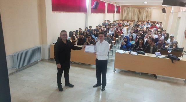 Gediz MYO’da Tıbbi Tanıtım ve Pazarlama Semineri