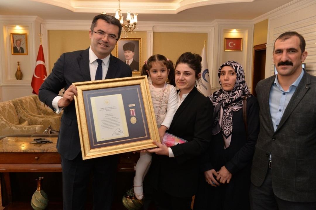 Gurur ve h&uuml;zn&uuml; bir arada yaşadılar