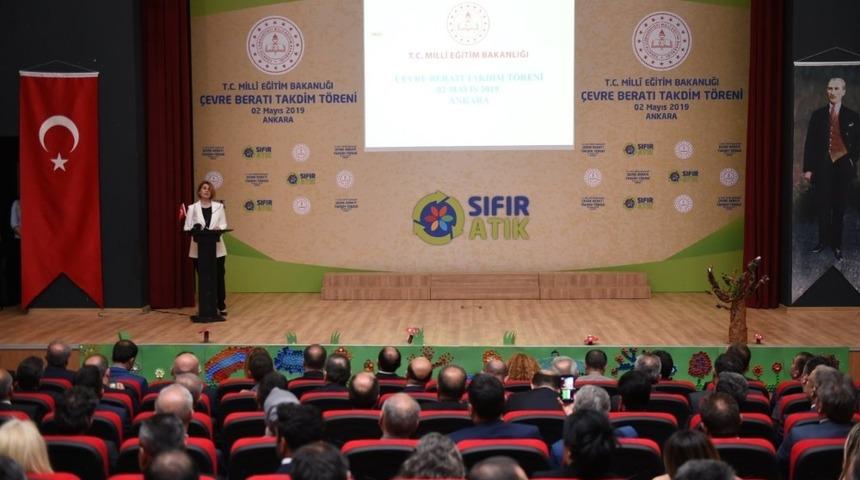 Iğdır &ldquo;Sıfır Atık&rdquo; Projesi kapsamında &ouml;d&uuml;l kazandı