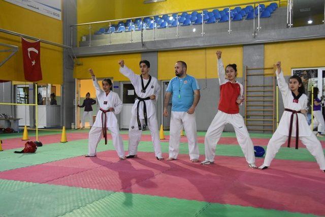 Kocasinan’da şampiyon sporcular yetişiyor