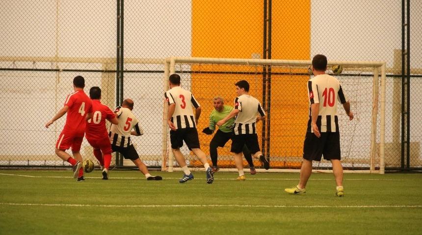 Spor Bilimleri Fak&uuml;ltesi şampiyon oldu