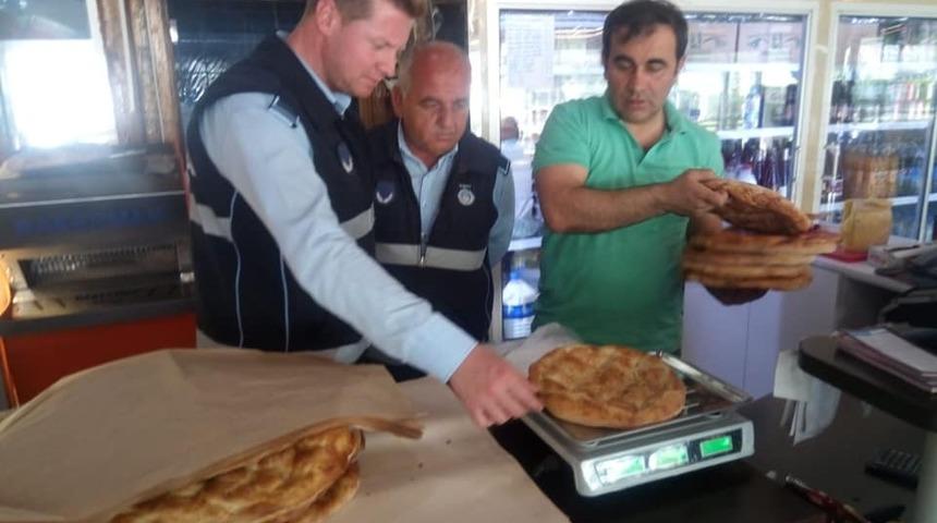 Vezirhan&rsquo;da ekmek gramajları denetlendi