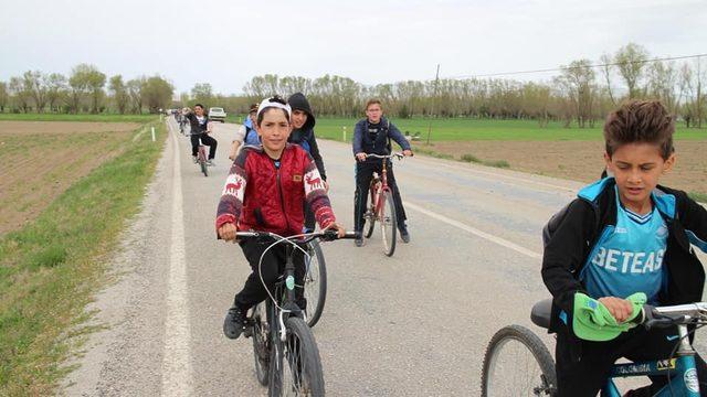 Şuhut’ta şehit piyade er Mesut Akpınar anısına bisiklet turu