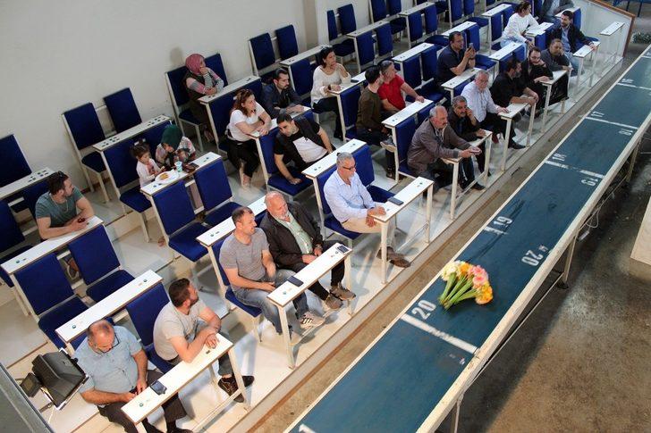 Çiçek mezatında Anneler Günü yoğunluğu G5