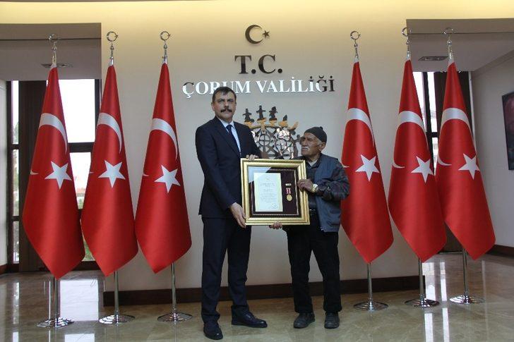 Çorum’da 6 şehit ailesine devlet övünç madalyası verildi G3