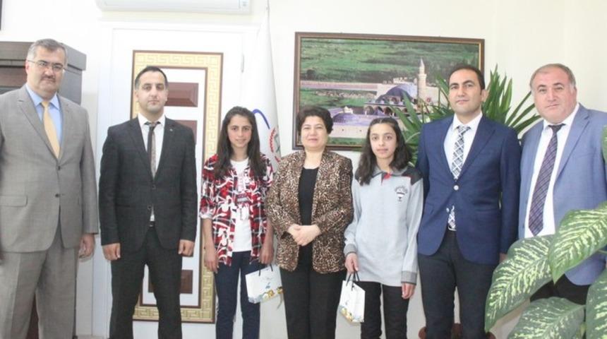 &ldquo;YBO&rsquo;da Yaşam&rdquo; konulu yarışmada Van&rsquo;a iki &ouml;d&uuml;l