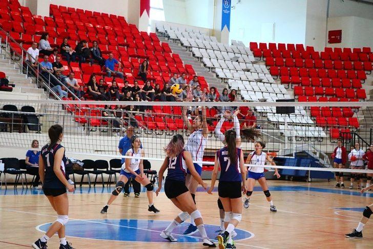 Yıldızlar Voleybol Türkiye şampiyonası Erzincan’da başladı G1
