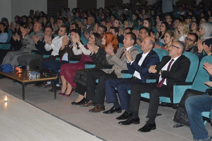 Şuhut’ta ’’Şiirin Dilinden’’ dinletisi G1