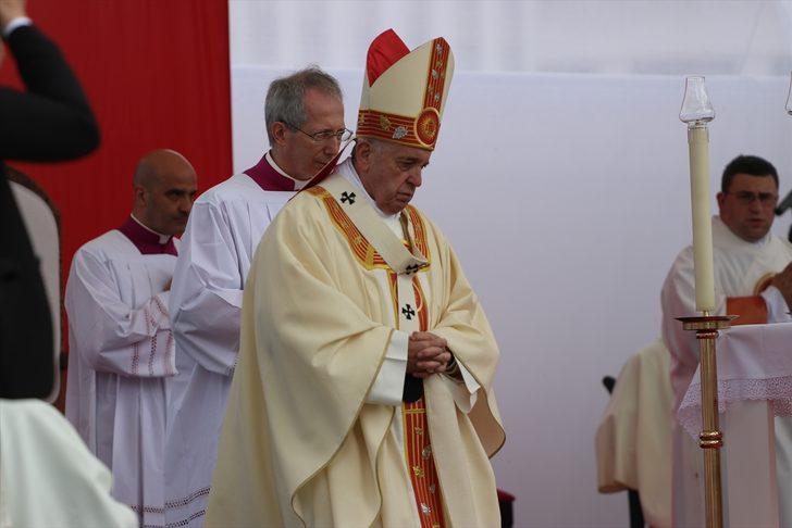 Papa Franciscus Kuzey Makedonya'da G4