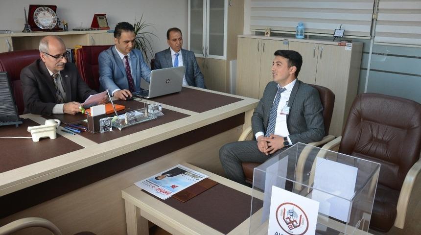 Başkan Avcı, &ccedil;alışan personelin d&uuml;ş&uuml;ncelerine &ouml;nem veriyor