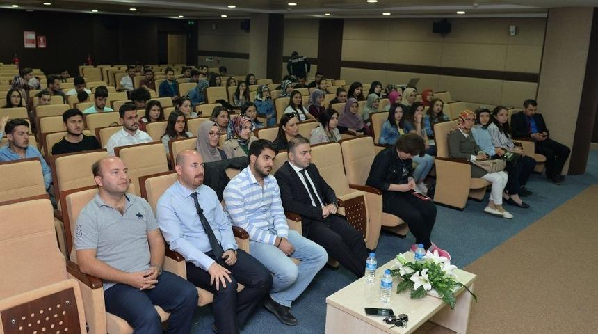 Karaman&rsquo;da gen&ccedil; sağlık&ccedil;ılara EKG eğitimi