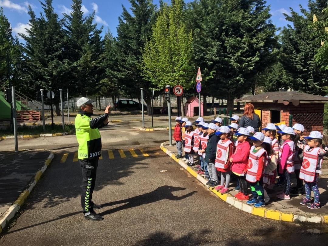 İl Emniyet M&uuml;d&uuml;rl&uuml;ğ&uuml;nden miniklere trafik eğitimi