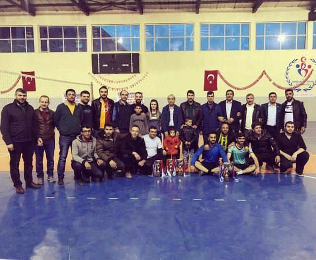 Ahlat’ta ‘Kurumlar Arası Voleybol Turnuvası’ sona erdi