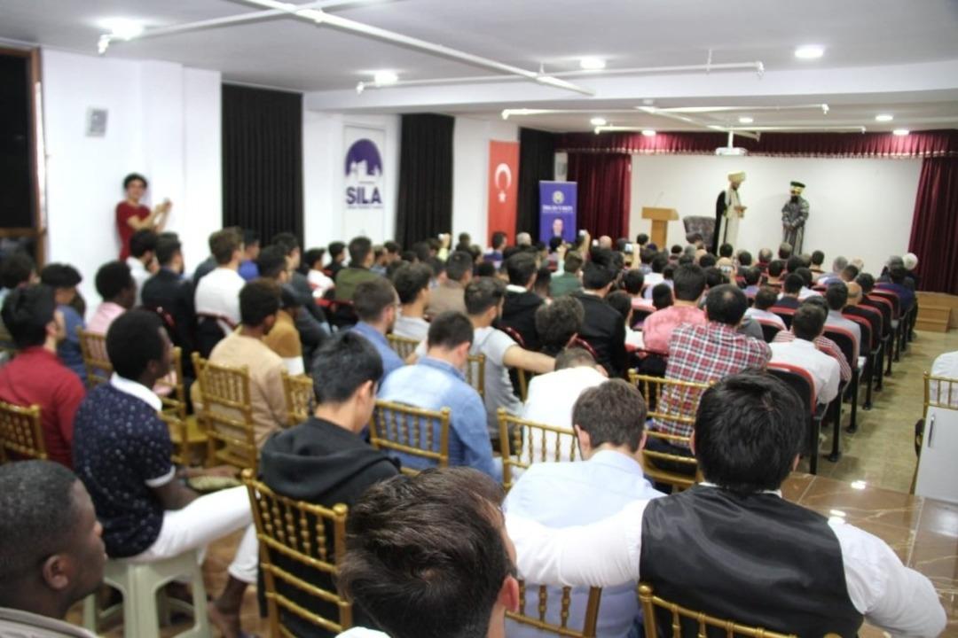 İhlas Vakfı Sıla &Ouml;ğrenci Yurdunda mezuniyet coşkusu yaşandı