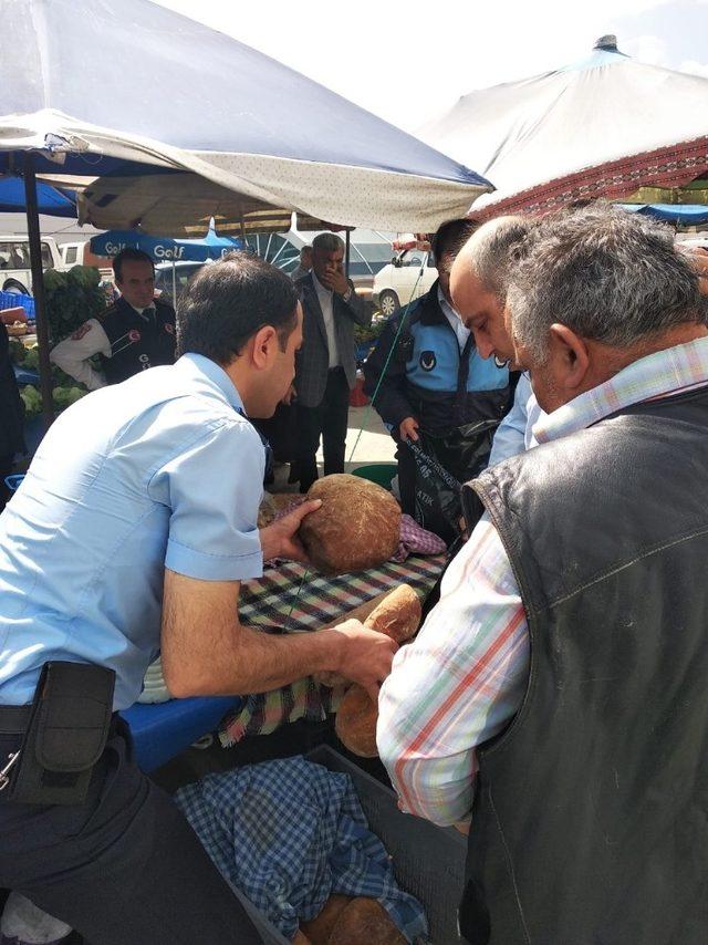 Gemlik’te zabıta köy ekmeklerini denetledi