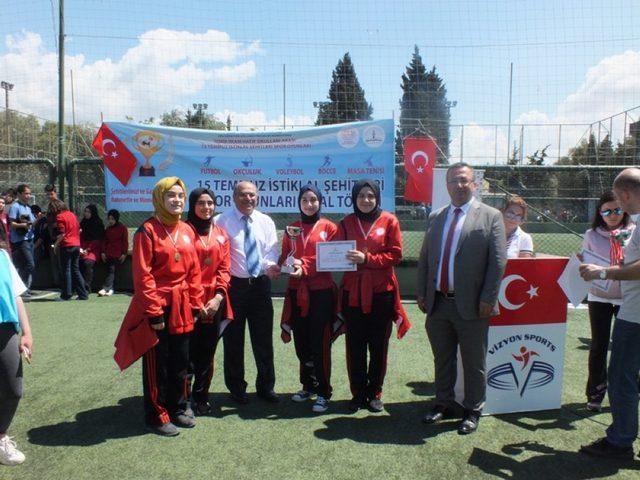 15 Temmuz spor turnuvasına yoğun ilgi