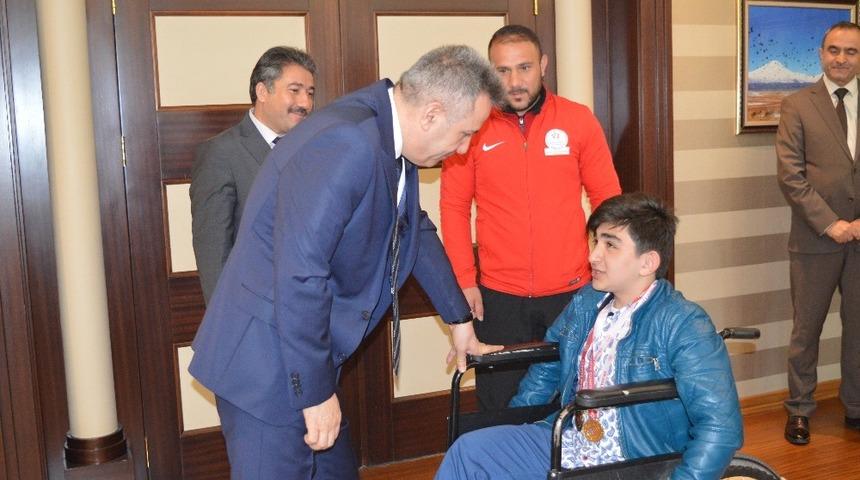 D&ouml;rt dalda T&uuml;rkiye şampiyonu oldu