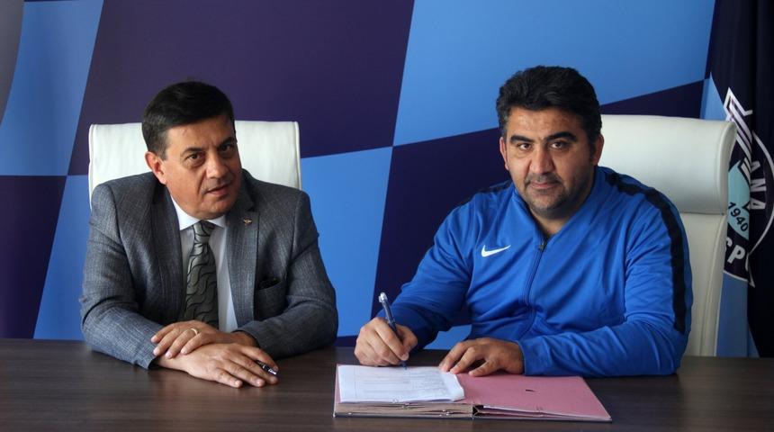 Adana Demirspor, Ümit Özat ile sözleşme uzattı