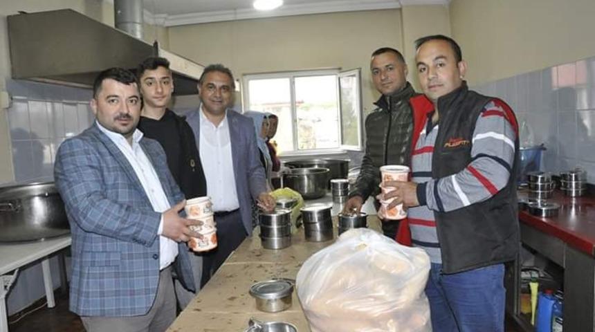 Ramazan boyunca 750 kişiye iftar yemeği