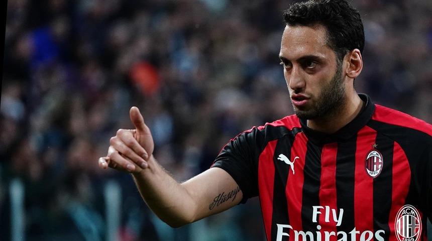 Hakan Çalhanoğlu'dan transfer açıklaması