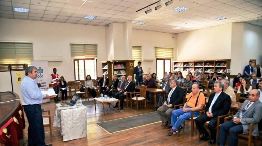 &lsquo;Aydın&rsquo;ın yetiştirdiği alim, b&uuml;rokrat ve sanatkarlar&rsquo; s&ouml;yleşisi yapıldı