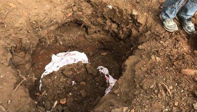 Çanakkale'de kaçak kazıda zemin mozaiği bulundu