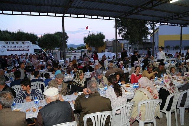 Başkan Atay, iftar yemeğinde Kadıköylülerle buluştu