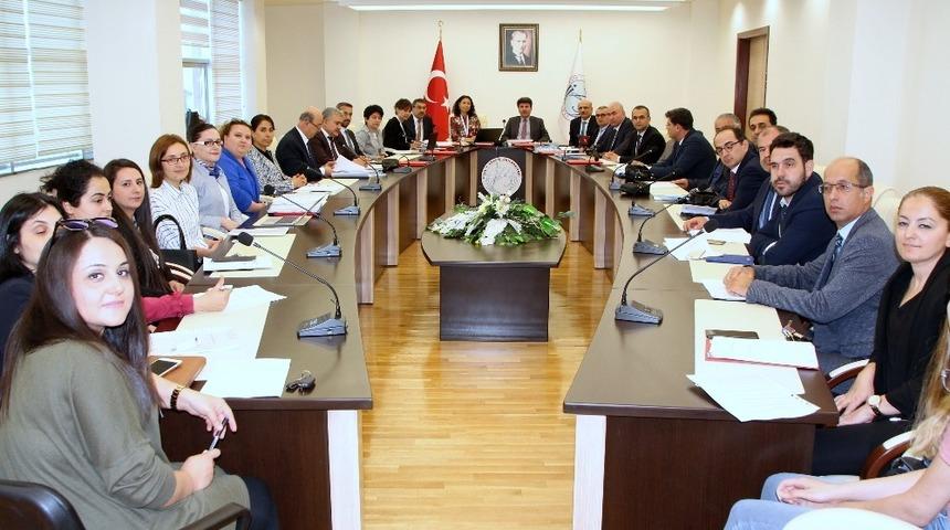 Y&Ouml;KAK değerlendirme ekibi &uuml;yeleri &uuml;niversiteyi ziyaret etti