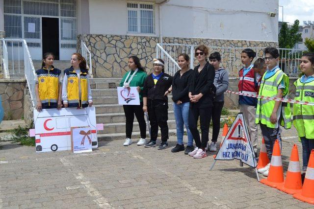 Didimli öğrenciler bisikletle trafikte farkındalığa dikkat çekti