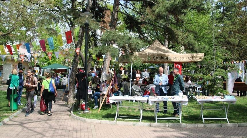 5. Bahçelievler Semt Şenliği’nde renkli görüntüler oluştu
