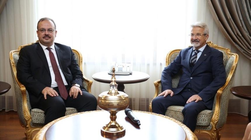 Turgay Erdem&rsquo;den Vali Canbolat&rsquo;a ziyaret