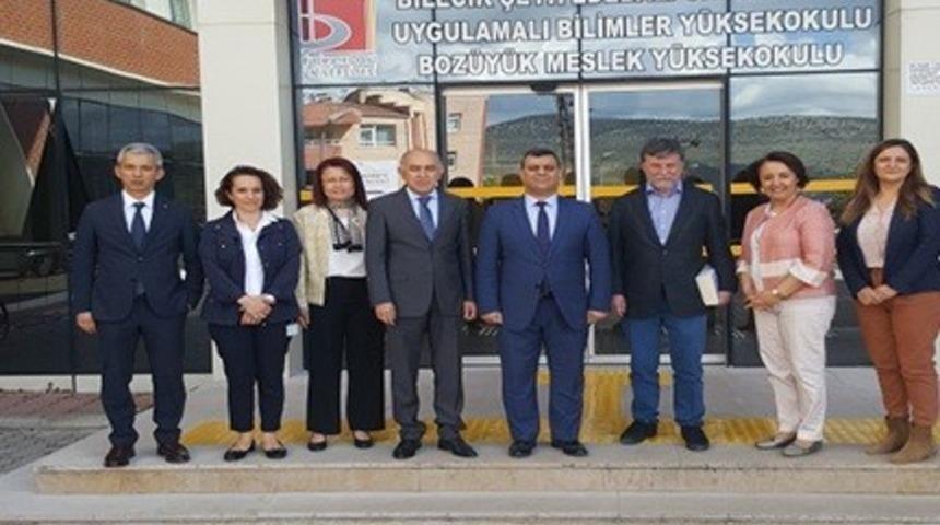 Eczacıbaşı&rsquo;ndan Şeyh Edebali &Uuml;niversitesi&rsquo;ne ziyaret