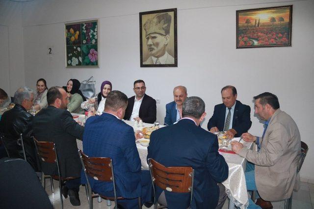 Biga Belediyesinden huzurevinde iftar