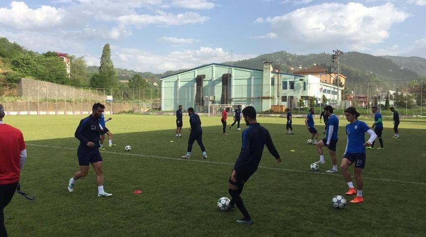 Malatya Yeşilyurt Belediyespor hazırlıklarını Trabzon&rsquo;da s&uuml;rd&uuml;r&uuml;yor