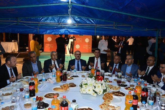 AESOB’dan bin 400 kişilik iftar