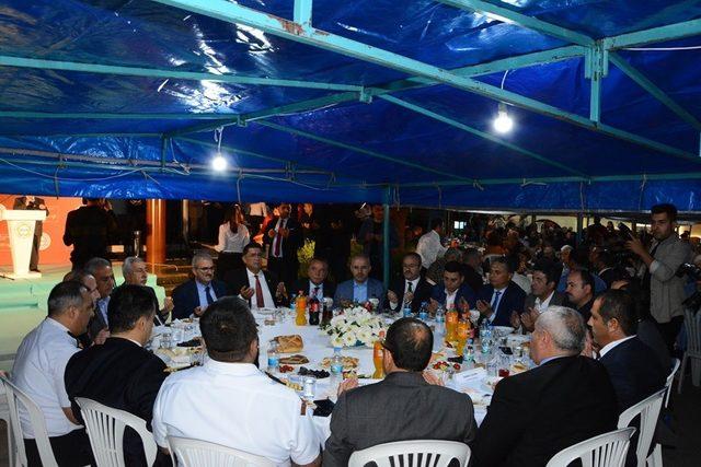 AESOB’dan bin 400 kişilik iftar