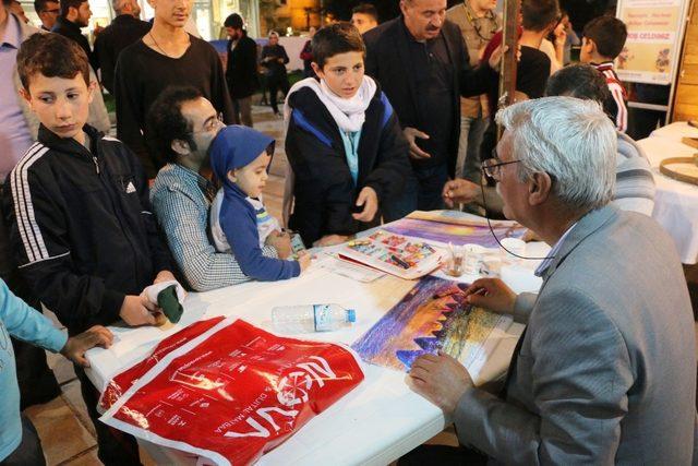 Şanlıurfa’da Ramazan Sokağı yoğun ilgi gördü