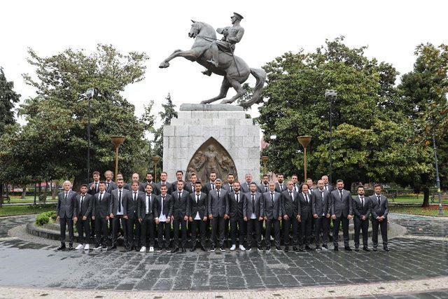 Vali Kaymak’tan Samsunsporlu futbolculara: “İnananlar başarır”