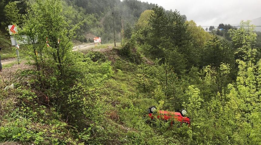 Hurdaya dönen araçtan burnu bile kanamadan çıktı