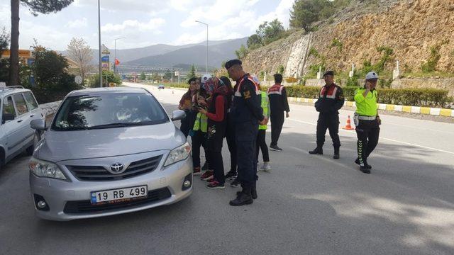 Öğrenciler uygulamalı eğitim yaptılar