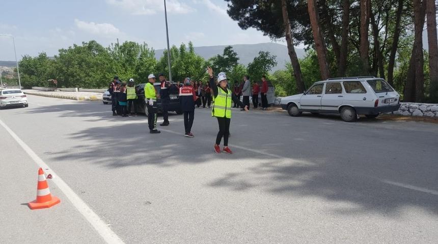 &Ouml;ğrenciler uygulamalı eğitim yaptılar