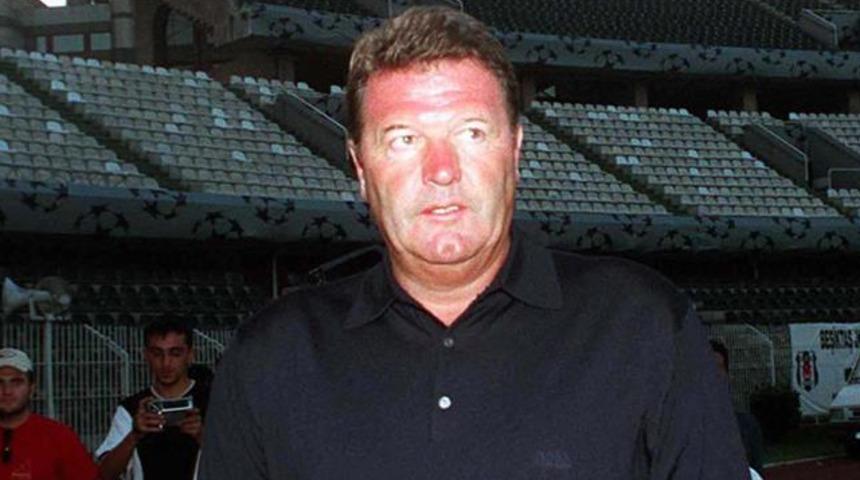 Beşiktaş'ta John Benjamin Toshack s&uuml;rprizi