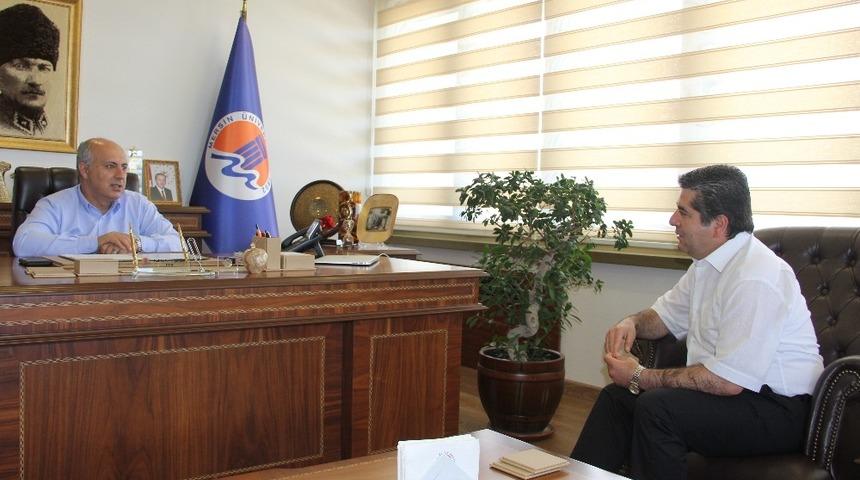 (&Ouml;zel) Rekt&ouml;r &Ccedil;amsarı:  &ldquo;4 yılda ana amacım; T&uuml;rkiye&rsquo;de ilk 5&rsquo;e; d&uuml;nyada ilk 500&rsquo;e girmek&rdquo;