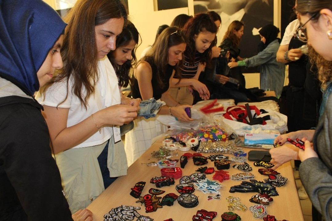 &Ouml;ğrenciler tasarımlarıyla yarıştı