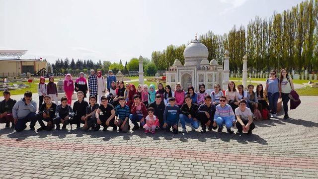 Ortaokul öğrencilerinin bilim ve kültür gezisi