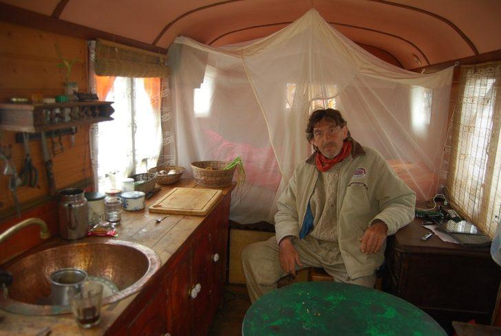 (Özel) Fransız turist traktörüyle dünya turuna çıktı G3