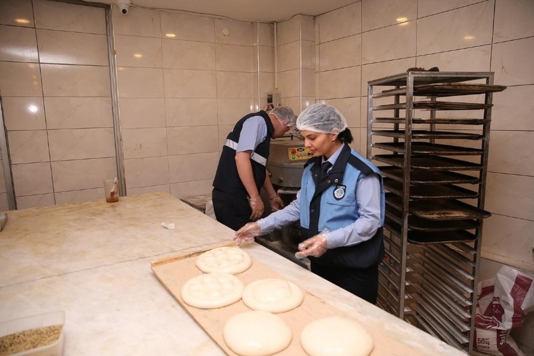 Zabıtalar ramazan pidesi denetlemesi yaptı